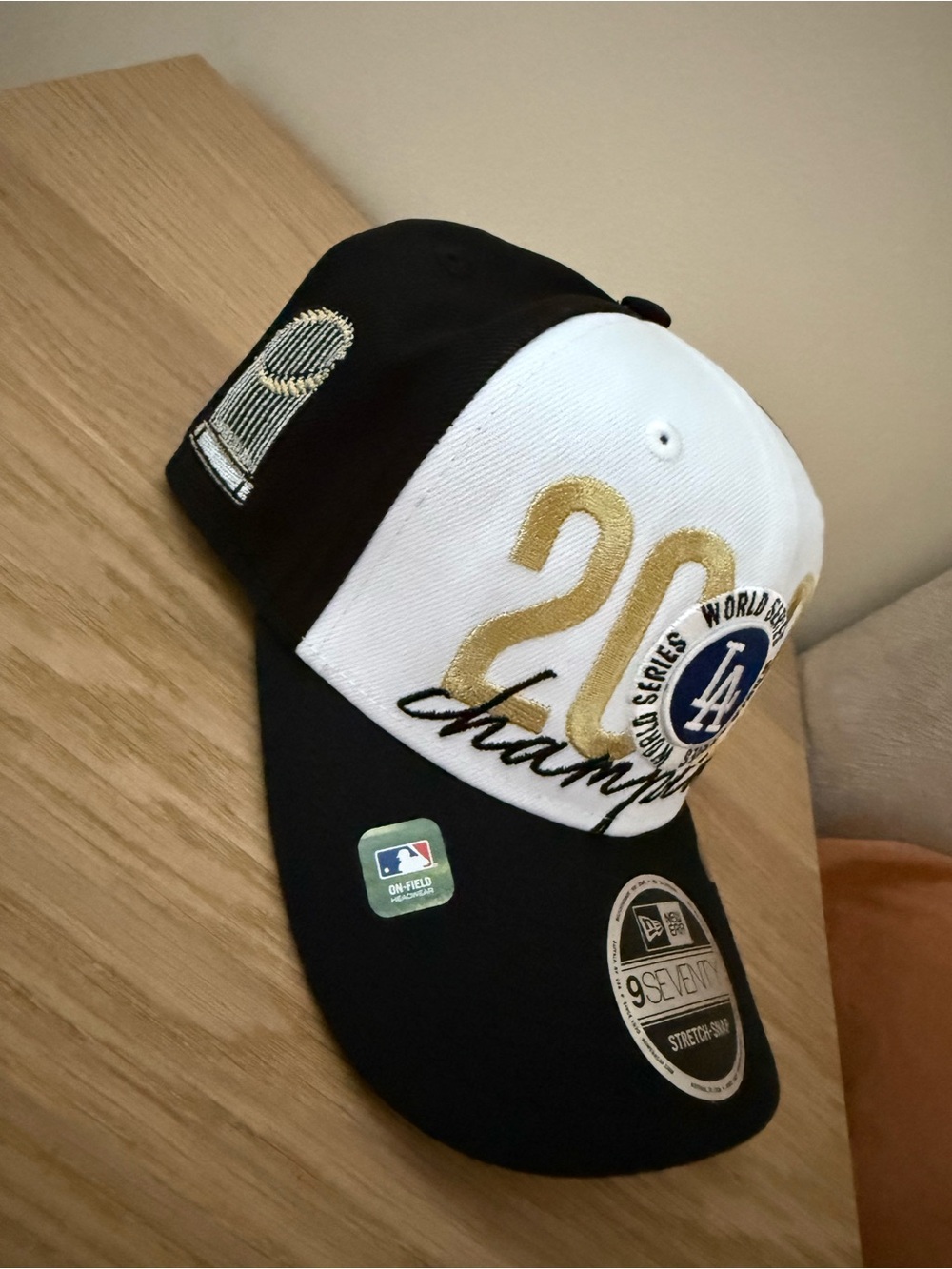 New Era - Los Angeles Dodgers World Series 2024 Champion 9SEVENTY Snapback Hat